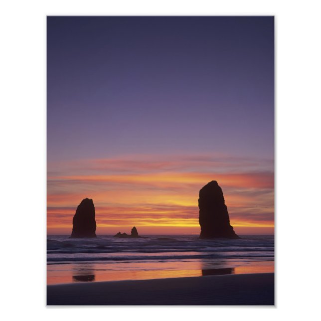 Foto OR, Costa do Oregon, Cannon Beach, pilhas de rocha (Frente)