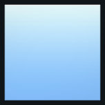 Foto Pálido fundo azul-ombre<br><div class="desc">Um fundo azul pálido de ombre.</div>