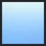 Foto Pálido fundo azul-ombre<br><div class="desc">Um fundo azul pálido de ombre.</div>