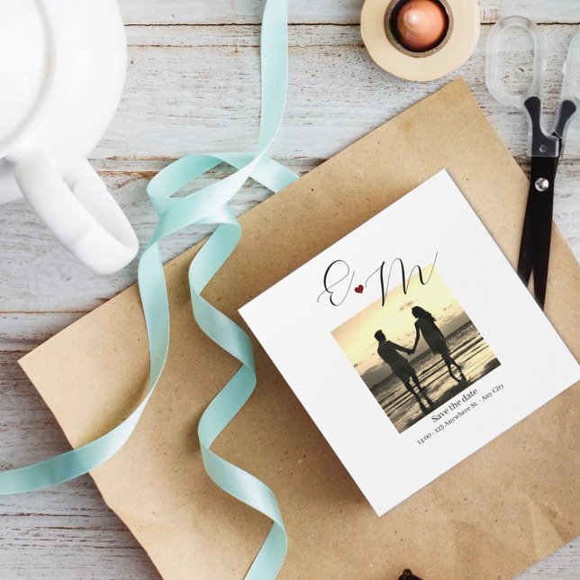 Foto para salvar a data Noivados de casamento (Add a touch of elegance and sophistication to your special day with our save the date photo magnets!)