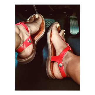 Foto Pés nos travões