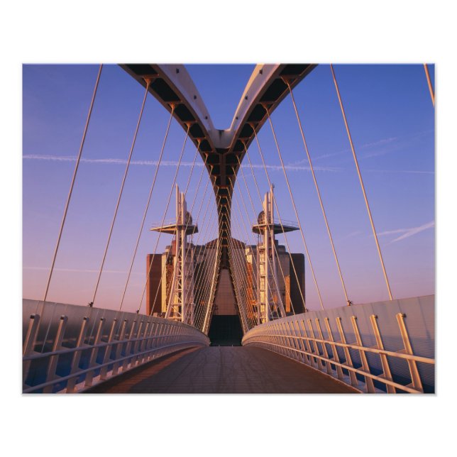 Foto Ponte Millennium, Centro Lowry, Salford (Frente)