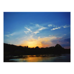 Foto Pôr do sol no lago da montanha