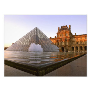 Foto Por do sol no museu do Louvre, Paris, France