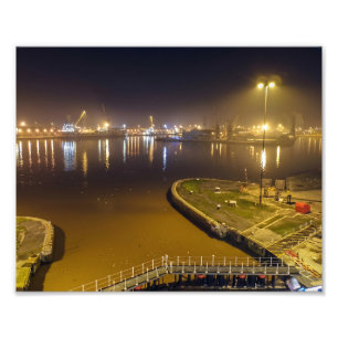 Foto Porto de Hull à Noite – Porto Industrial Noturno