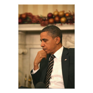 Foto Presidente Barack Obama reflete enquanto se encont