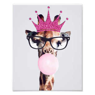 Foto Princesa Girafa soprando chiclete rosa