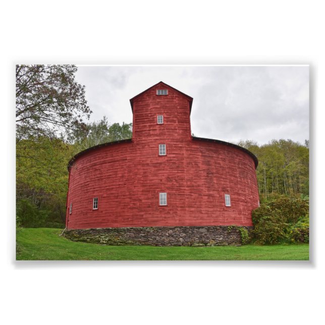 Foto Red Round Barn, Halcottsville, Nova Iorque (Frente)