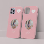 Foto rosa-menina e nome personalizado moderno<br><div class="desc">Adicione seu monograma fotográfico e nomeie capas de iphone rosa pastel personalizada. Um presente perfeito para uma garota no aniversário,  16 anos,  Quinceanera,  Natal,  Dia de os namorados,  formatura ou qualquer outra ocasião.</div>