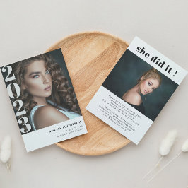 Foto simples Ela fez o anúncio de graduação