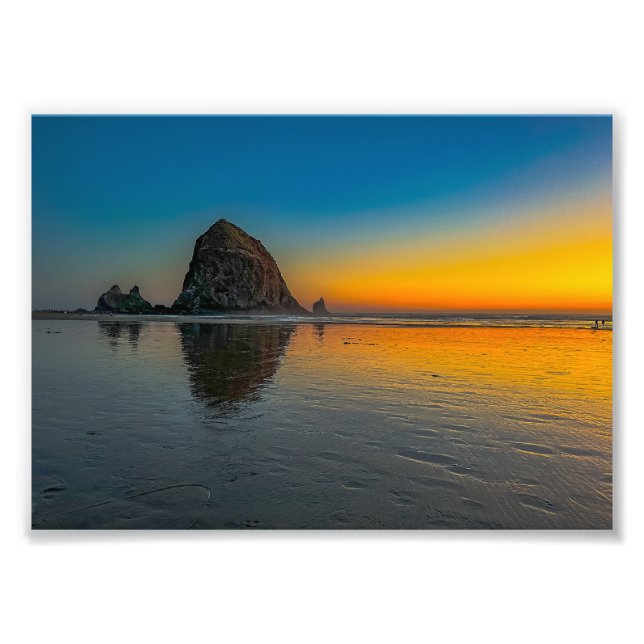 Foto Sunset em Haystack Rock em Cannon Beach, Oregon (Frente)