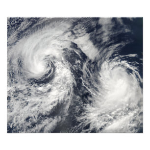 Foto Tempestades tropicais Boris e Cristina