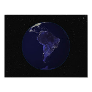 Foto Terra completa na noite que mostra as luzes 6 da