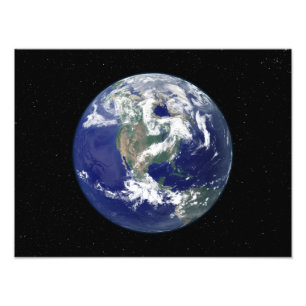 Foto Terra inteiramente iluminada centrada em America