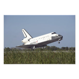 Foto Toques de Atlantis do vaivém espacial para baixo