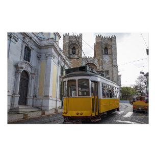 Foto Trama amarela na Catedral de Lisboa em Portugal