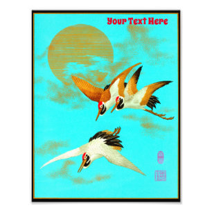 Foto Três guindastes sarus voando em frente à lua