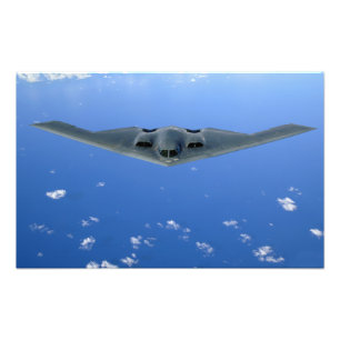 Foto Um espírito B-2 sobe através do céu