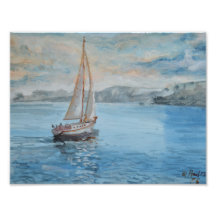Velero Sereno no Mar Costeiro ao Pôr do Sol