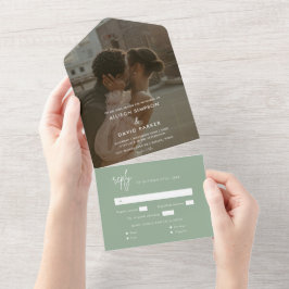 Foto Verde de Sage Minimalista Casamento Único Em