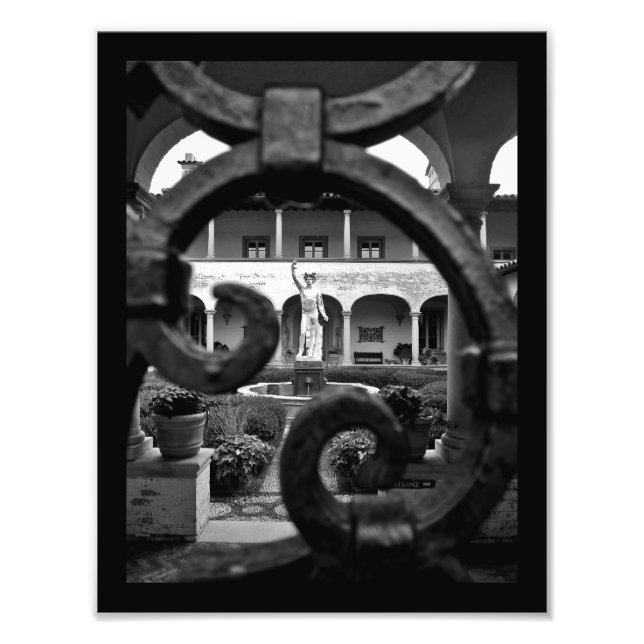 Foto Vista de escultura (Frente)