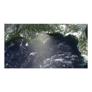 Foto Vista por satélite das fugas de petróleo