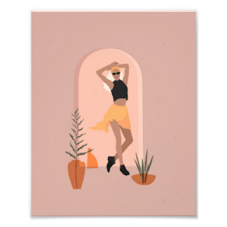 Foto Woman in minimalist style skirt dancing