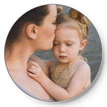 Fotografia de abraços e beijos da filha de mãe bon