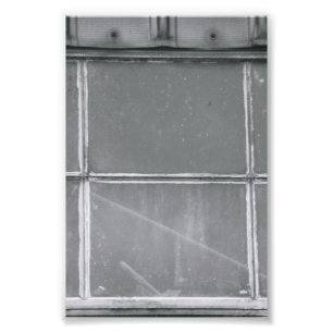 Fotografia H1 4x6 preto e branco da letra do