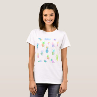 Fruta feliz tropical dos abacaxis do t-shirt dos