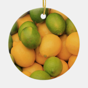 Frutas num Enfeites de natal de mercado proventivo