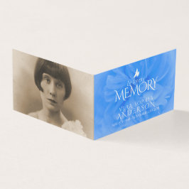 Funeral em cartões de oração azuis de rosa de memó