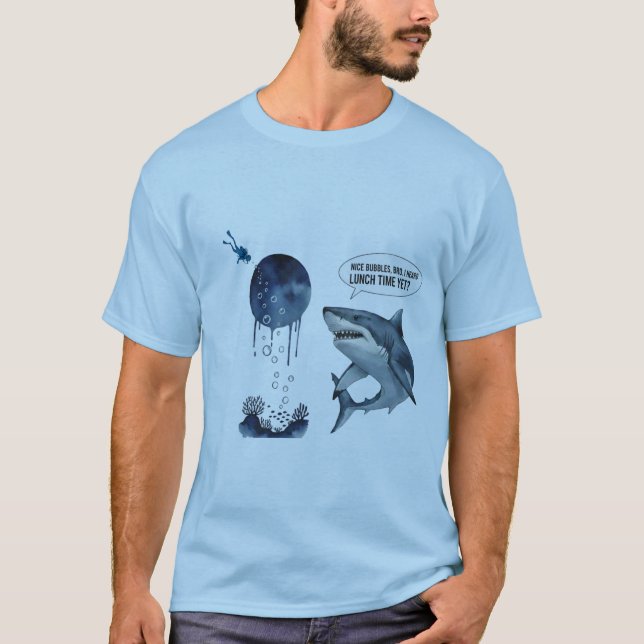 Funny shark scuba diver lunch time ? t-shirt (Frente)