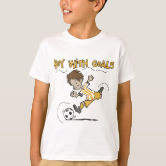 Futebol - menino com camiseta e presentes dos