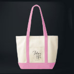 Futuro Bolsa de Casamento de Script Moderno Negro<br><div class="desc">Futuro Sra. | Marca de Tote de Casamento de Nome Personalizado com negrito,  tipografia de script e personalizado com seu futuro sobrenome. Mostrado em rosa,  mas você pode escolher a cor e o estilo do seu bolsa.</div>