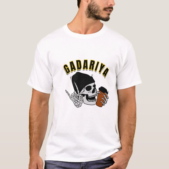 Gadariya Skull Graphic Hindi Typografia T-Shirt (Frente)
