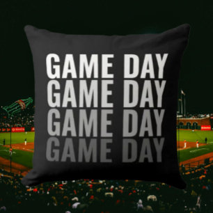 “Game Day Repeat” Almofada de Lançamento Negrito