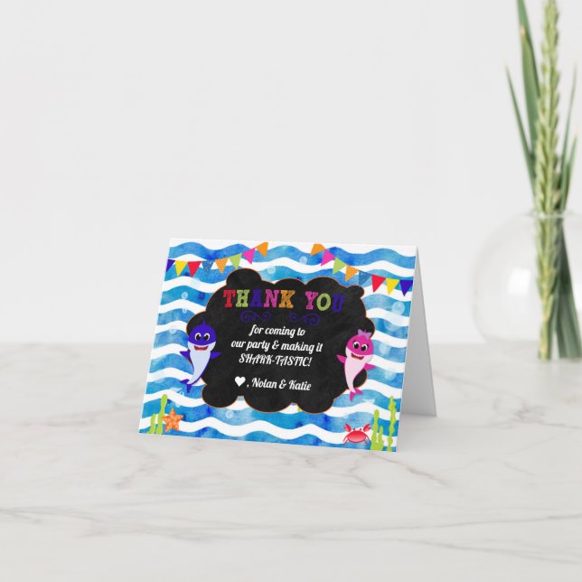 Garota Cartões de agradecimentos de tubarão-bebê e (Frente)