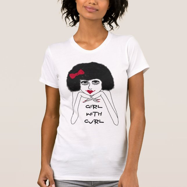 Garota com camiseta de mulher coalhada (Frente)