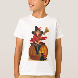 Garota em Camisetas de Halloween