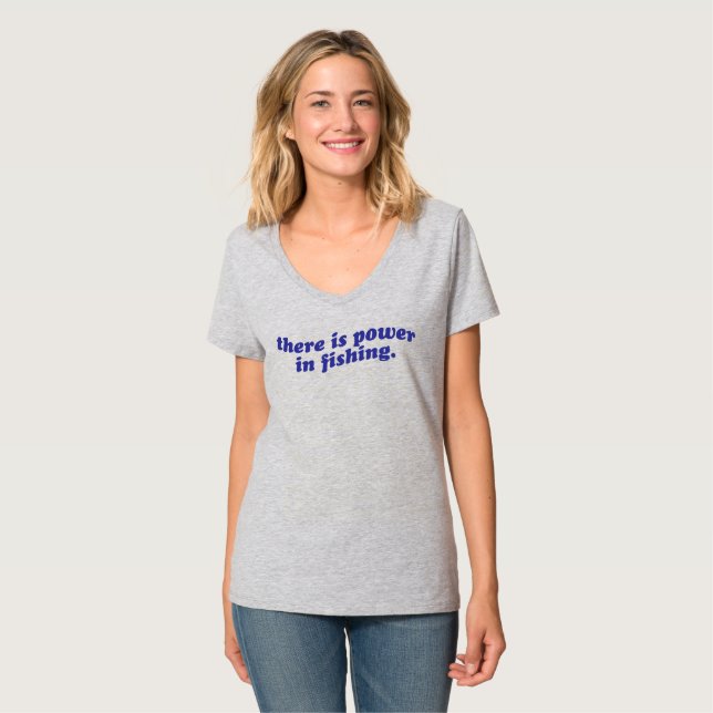 Garota Pescadora – Camisa Personalizada de Pescado (Frente Completa)