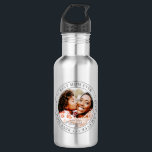 Garrafa A Melhor Mãe Alguma Foto Simples Clássica<br><div class="desc">Este design simples e clássico é composto por tipografia serif e adiciona uma foto personalizada.</div>