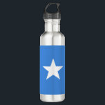 Garrafa Bandeira da Somália<br><div class="desc">Esta design é a bandeira nacional da Somália (oficialmente conhecida como República Federal da Somália), que é um país do Corno de África. A Somália tem a costa mais longa do continente africano. A Somália é delimitada pela Etiópia a oeste, por Djibuti a noroeste, pelo Golfo de Aden a norte,...</div>