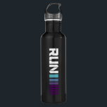 Garrafa Black Ombré Run Ative Sports<br><div class="desc">Esta garrafa de água estiva preta apresenta um slogan tipográfico branco "RUN" com faixas de blocos de ombré azul e roxo que correm pelo comprimento da garrafa. O design simples e moderno é perfeito para a academia, yoga, dança e atividades gerais de ajustado e também vai adicionar um toque de...</div>