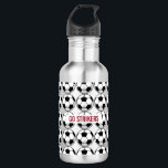 Garrafa Bola de futebol personalizada com nome e número da<br><div class="desc">Características deste design personalizadas da bola de futebol uma bola de futebol preto e branco e linhas de texto a personalizar - seu nome do jogador ou do treinador, número do jérsei, nome da equipe, etc. Você pode igualmente mudar a cor do fundo para combinar sua cor da equipe -...</div>