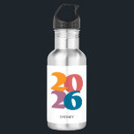 Garrafa Classe de Graduação das Víbias Retroativas de 2025<br><div class="desc">Celebre o formando com esta garrafa de água retrorreflectora. Todo texto e cores podem ser personalizados.</div>