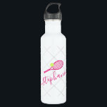 Garrafa Cor-de-rosa do nome personalizado do tênis<br><div class="desc">Garrafa de aço inoxidável preto,  rosa e branco,  personalizada,  com um monograma em tênis,  em letra elegante e fofa,  com um plano de fundo de rede sutil.</div>