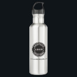 Garrafa Crie o logotipo da sua empresa personalizada e o n<br><div class="desc">Adicione o logotipo da sua empresa e a identidade da marca a esta garrafa d'água, bem como o seu endereço ou slogan do site, clicando no botão "Personalizar" acima. Essas garrafas de água que podem ser marcas podem anunciar sua empresa à medida que os funcionários as usam e dobram como...</div>