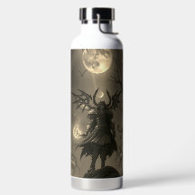 garrafa de água impressa com demônio preto e branc