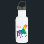 Garrafa Divertimento legal personalizado da aguarela do<br><div class="desc">Garrafa de água legal personalizada do divertimento da aguarela do unicórnio do arco-íris. Personalize estes divertimento e presente colorido do unicórnio na pia batismal cor-de-rosa brilhante. Silhueta do unicórnio em um arco-íris de brushstrokes da aguarela de vermelho, de alaranjado, de amarelo, de verde, o azul e o roxo. O fundo...</div>